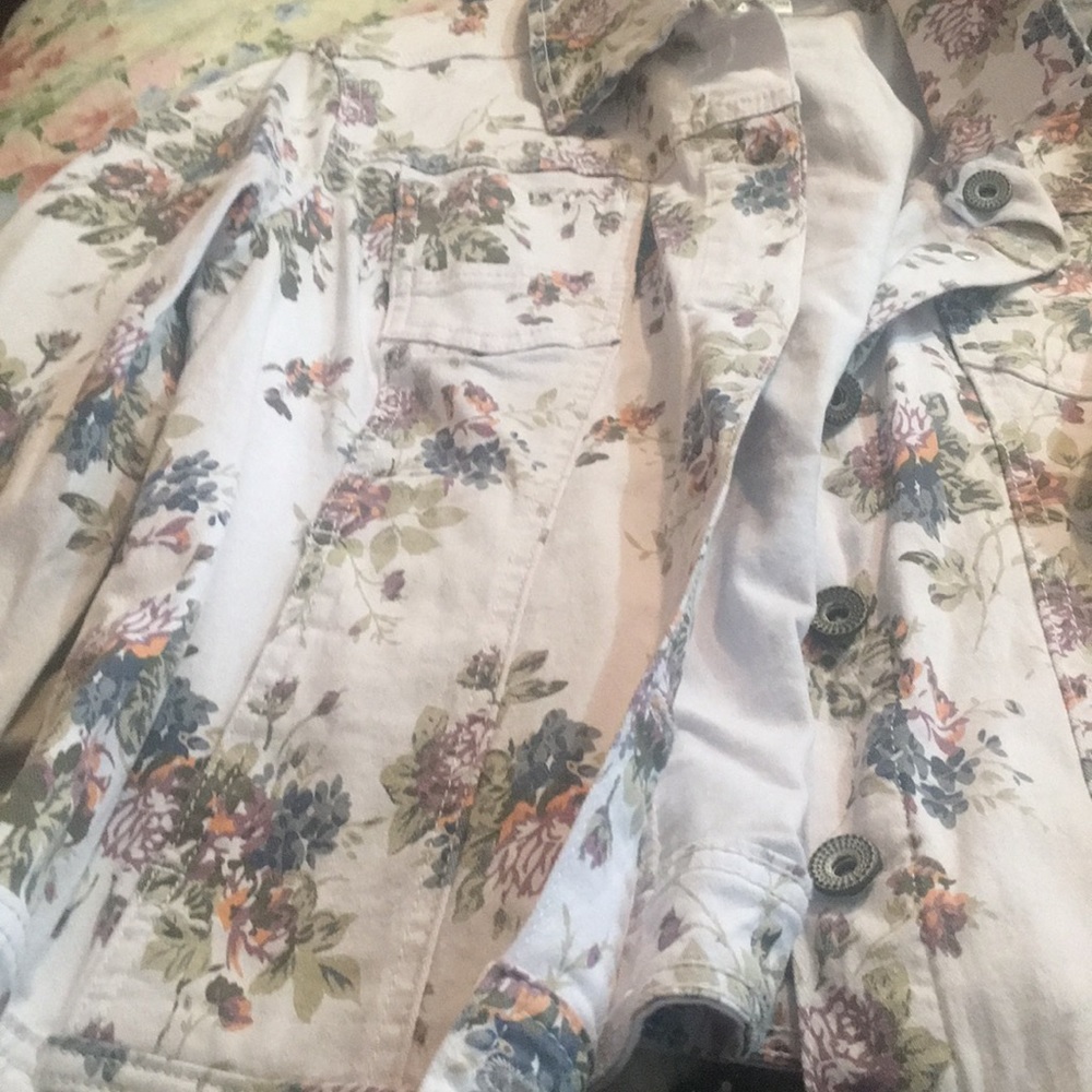 Jacket - Picture 6 of 7
